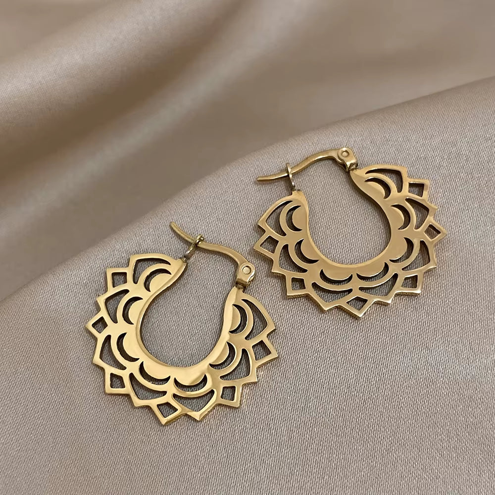 Stainless Steel Vintage Hollow Ethnic Mandala Lotus Flower Hoop Earring Gold Color Geometric Huggies Earring for Women