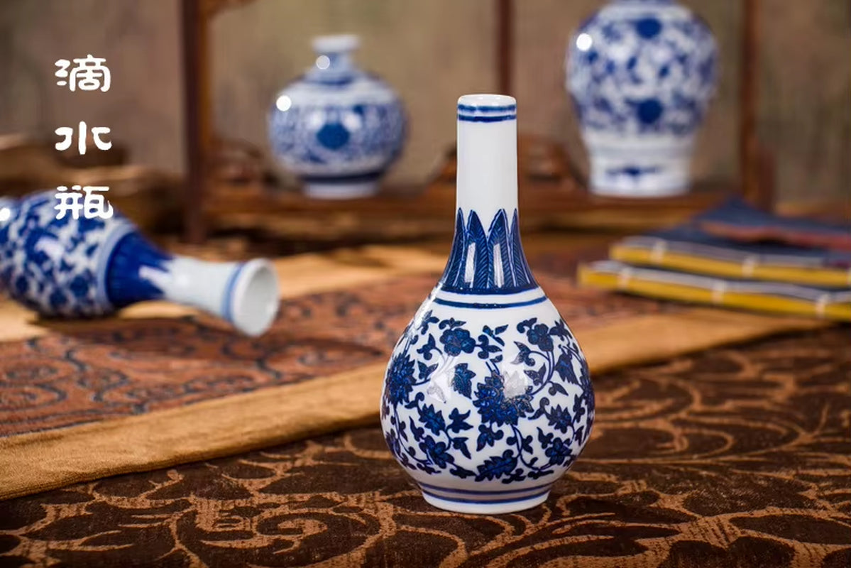 Small Chinese Flower Vase for Home Vintage Blue and White Porcelain Vase Ceramic Flower Vase Decoration Antique Traditional