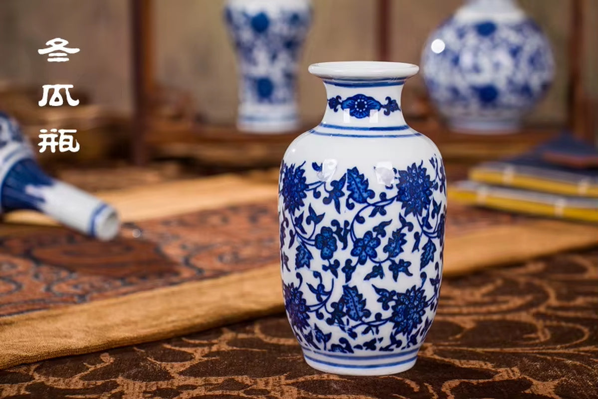 Small Chinese Flower Vase for Home Vintage Blue and White Porcelain Vase Ceramic Flower Vase Decoration Antique Traditional